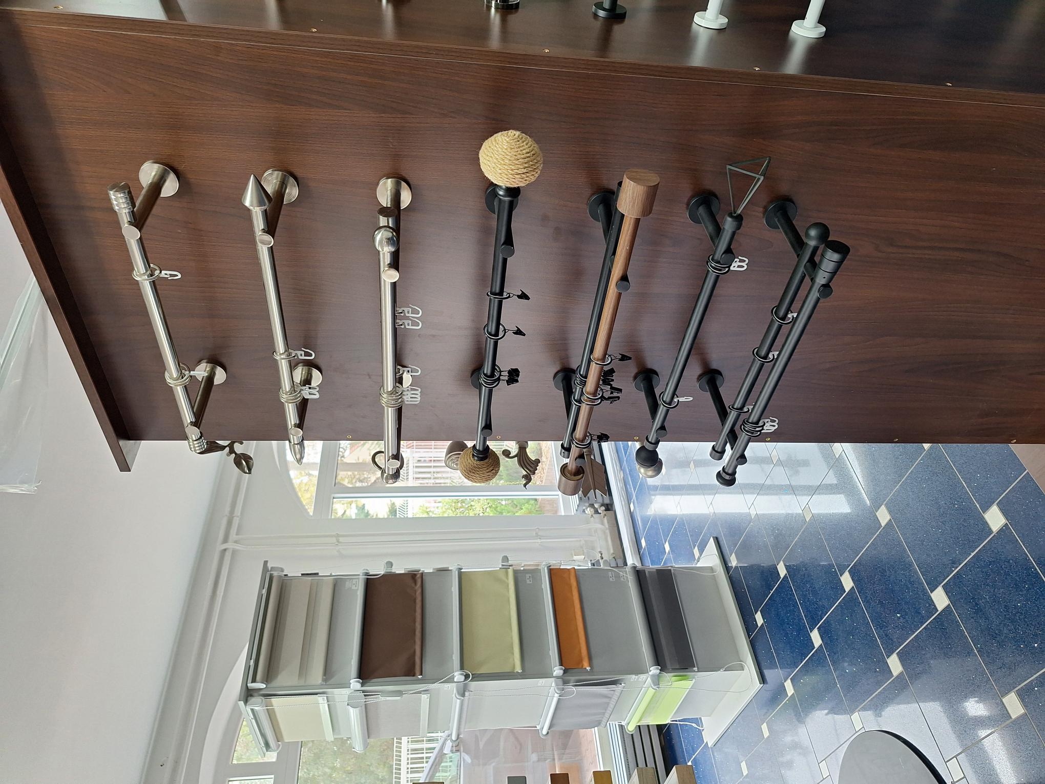 Fém rúdkarnisok nagy választékban, gyors házhoz szállítással I KarnisStudio